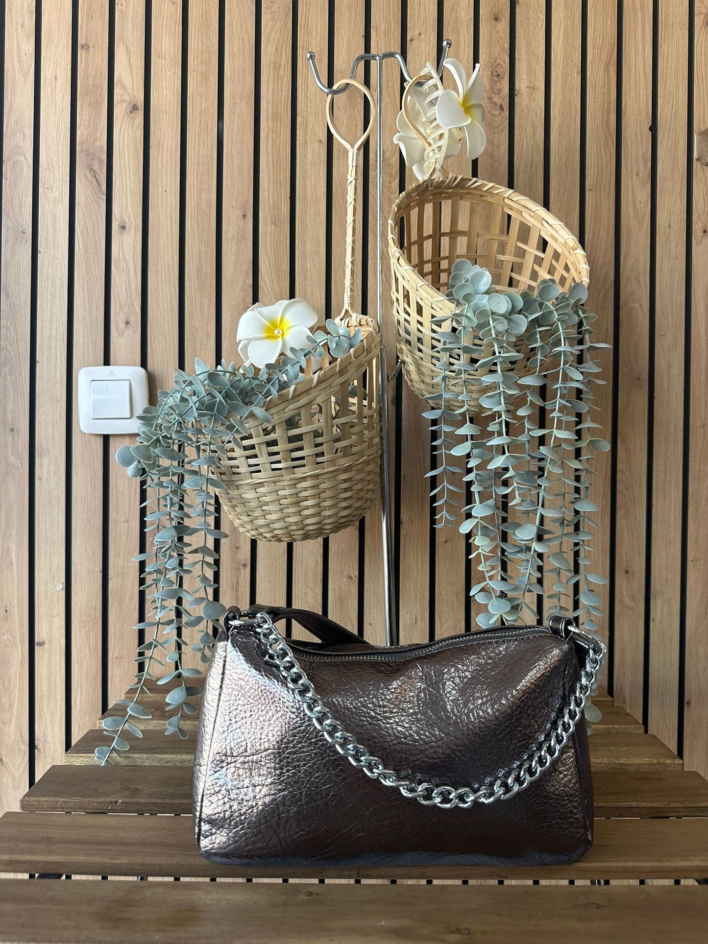BOLSO PIEL BRONCE CADENA