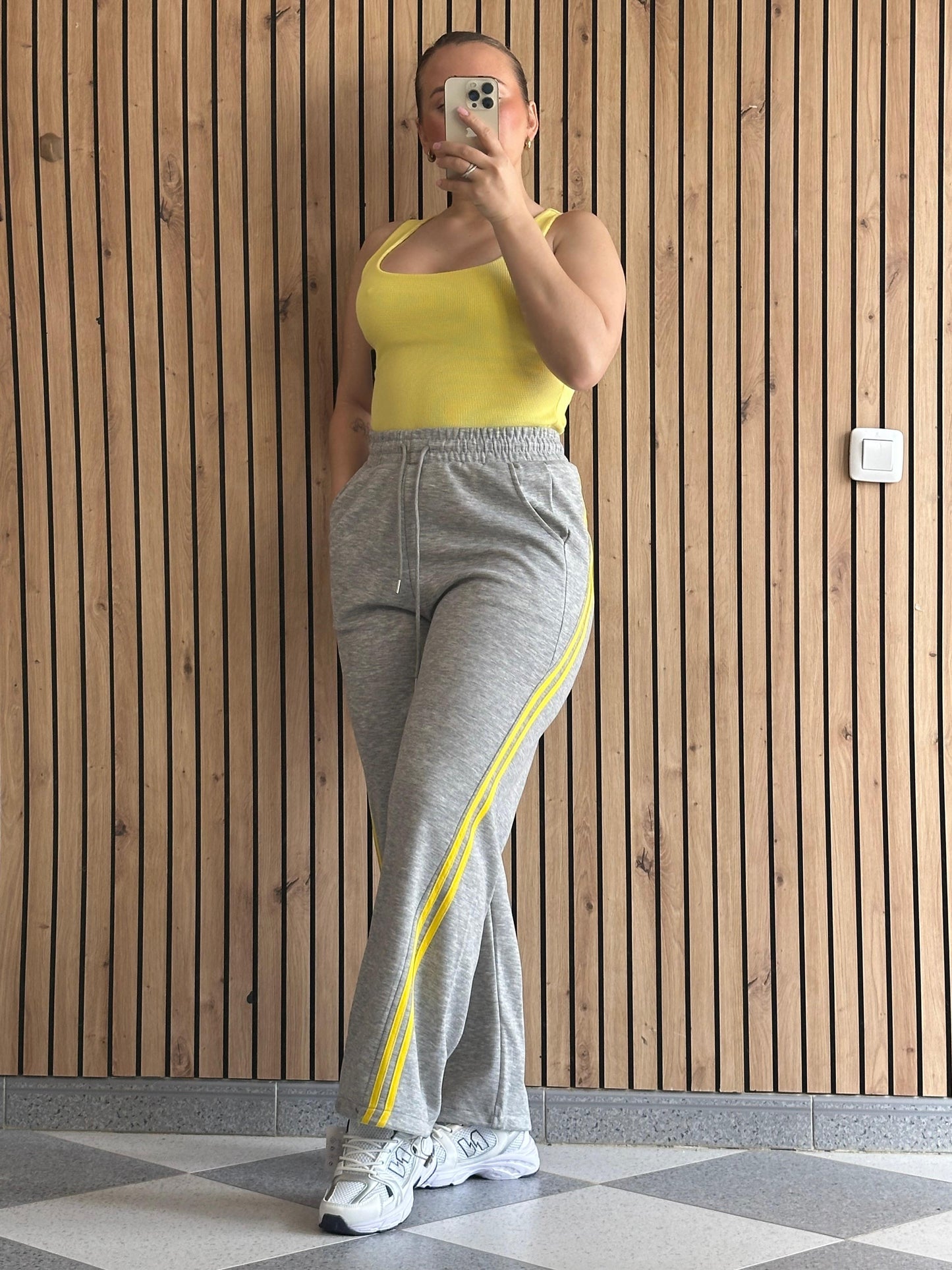 CAMISETA AMARILLA TIRANTES