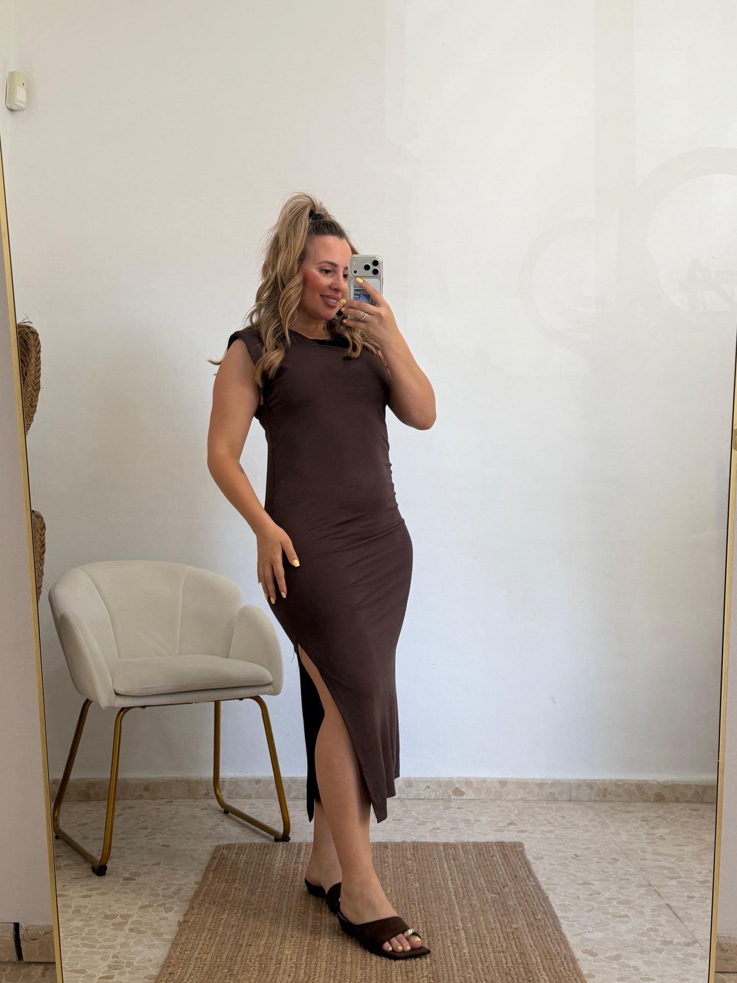 VESTIDO HOMBRERAS