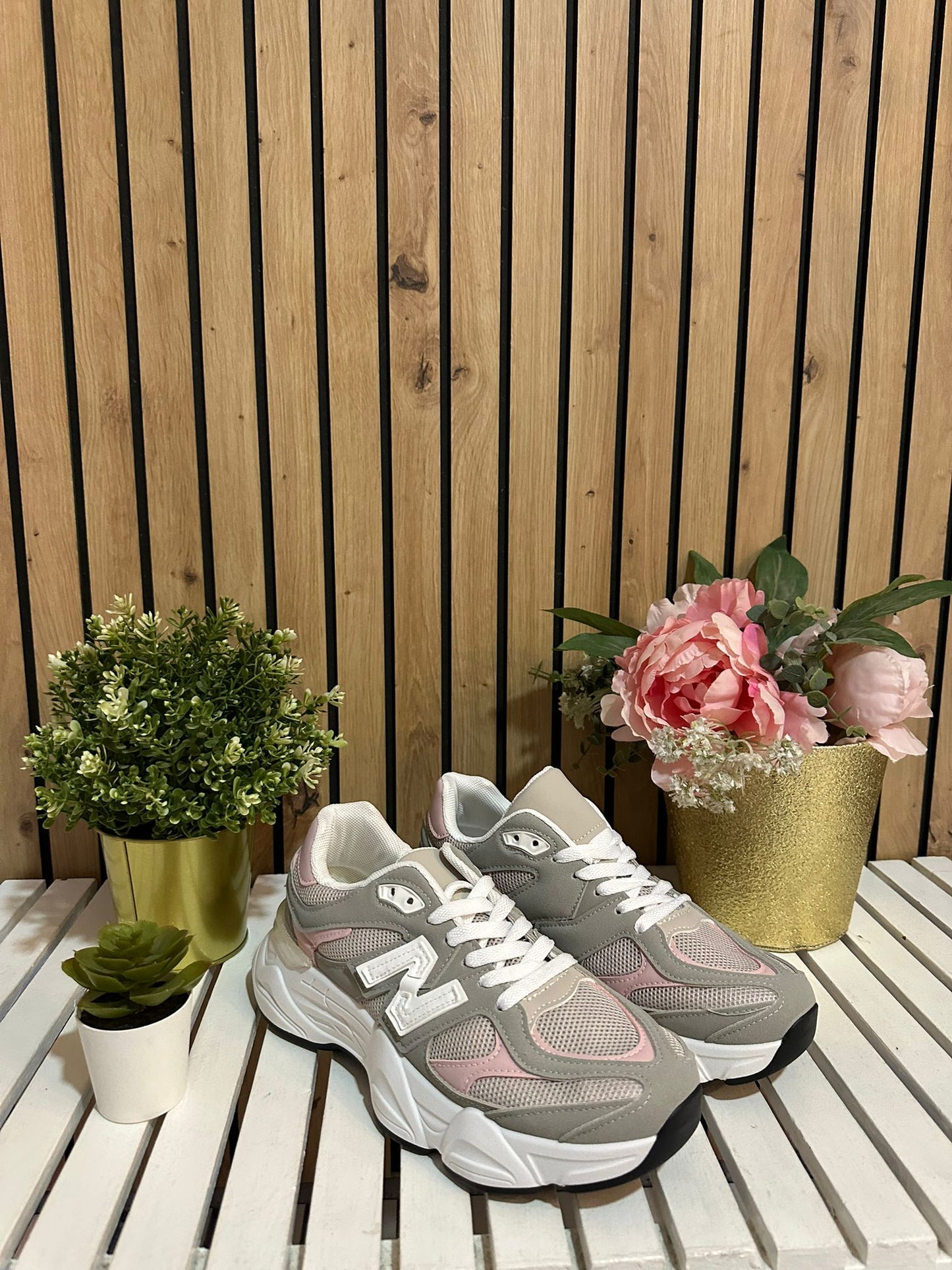 DEPORTIVAS NB ROSA Y GRIS