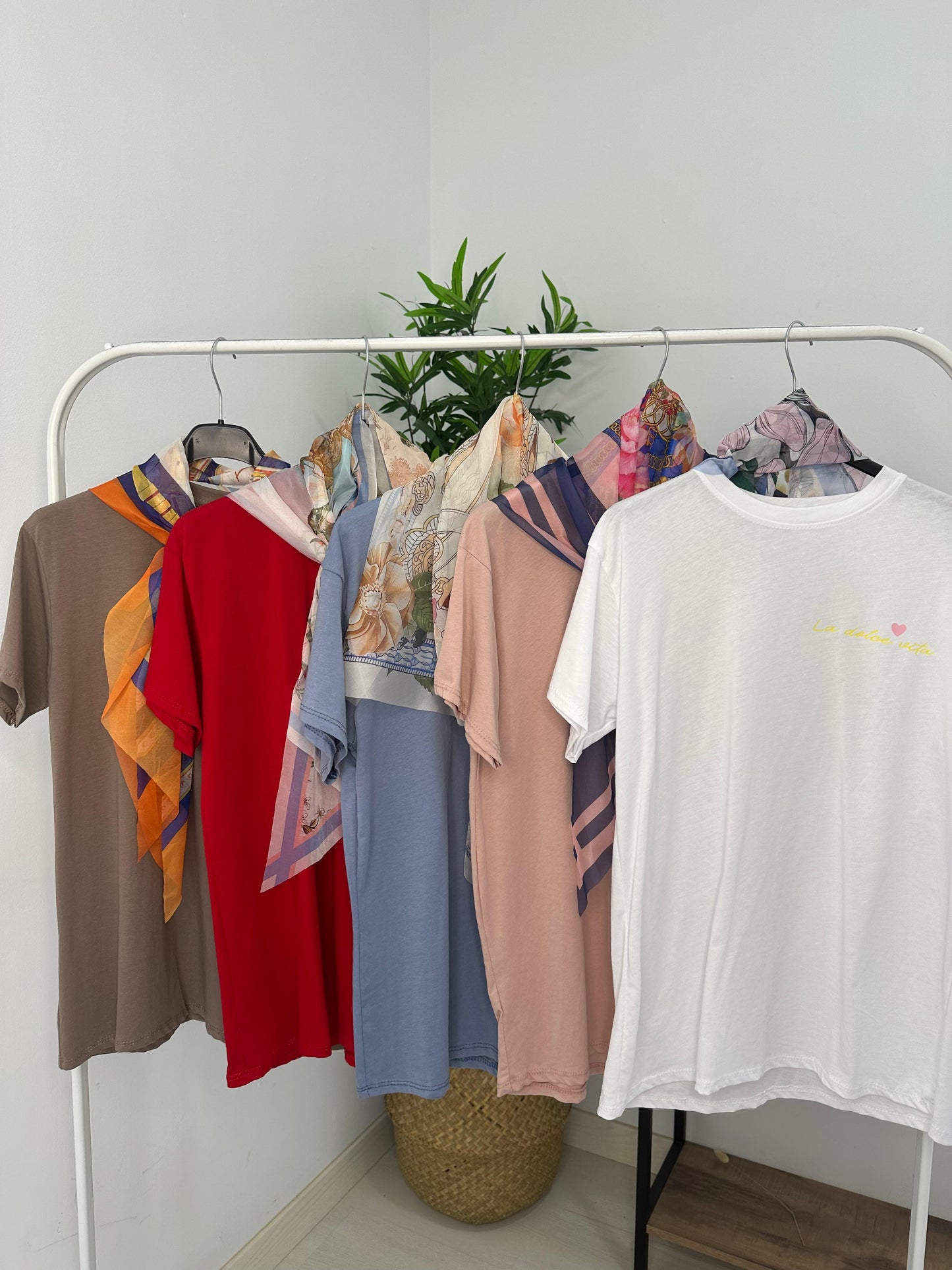 CAMISETA DOLCE VITA