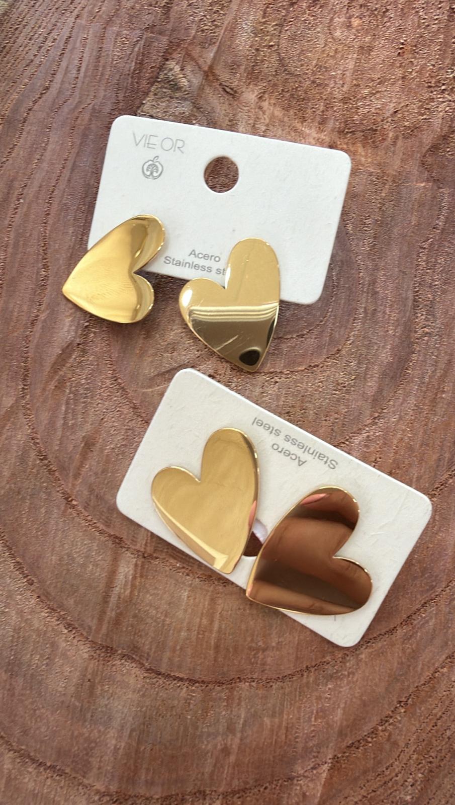PENDIENTES CORAZON DORADO
