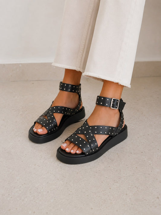 SANDALIAS GRECIA TACHUELA