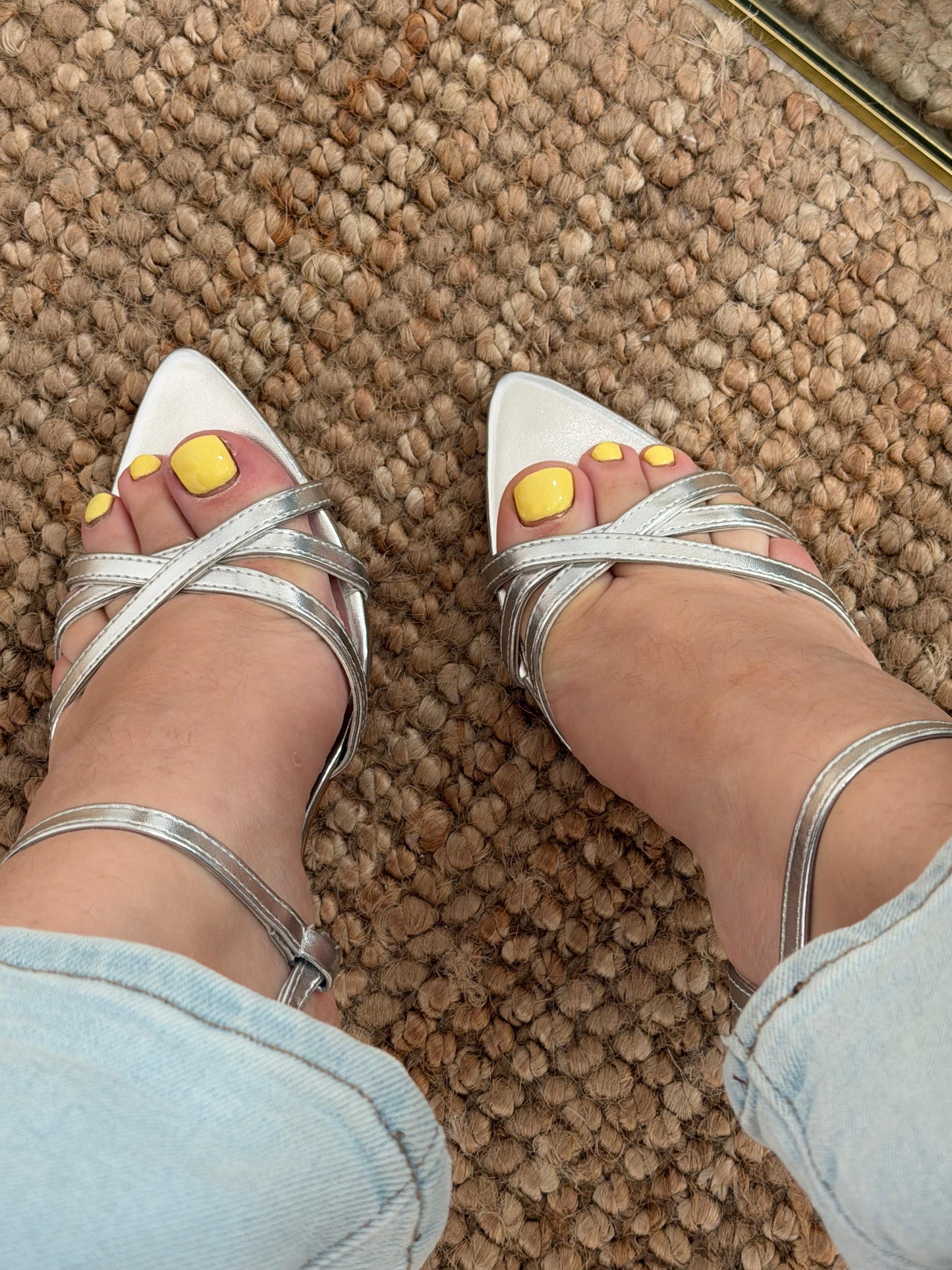 SANDALIA TACON PLATA