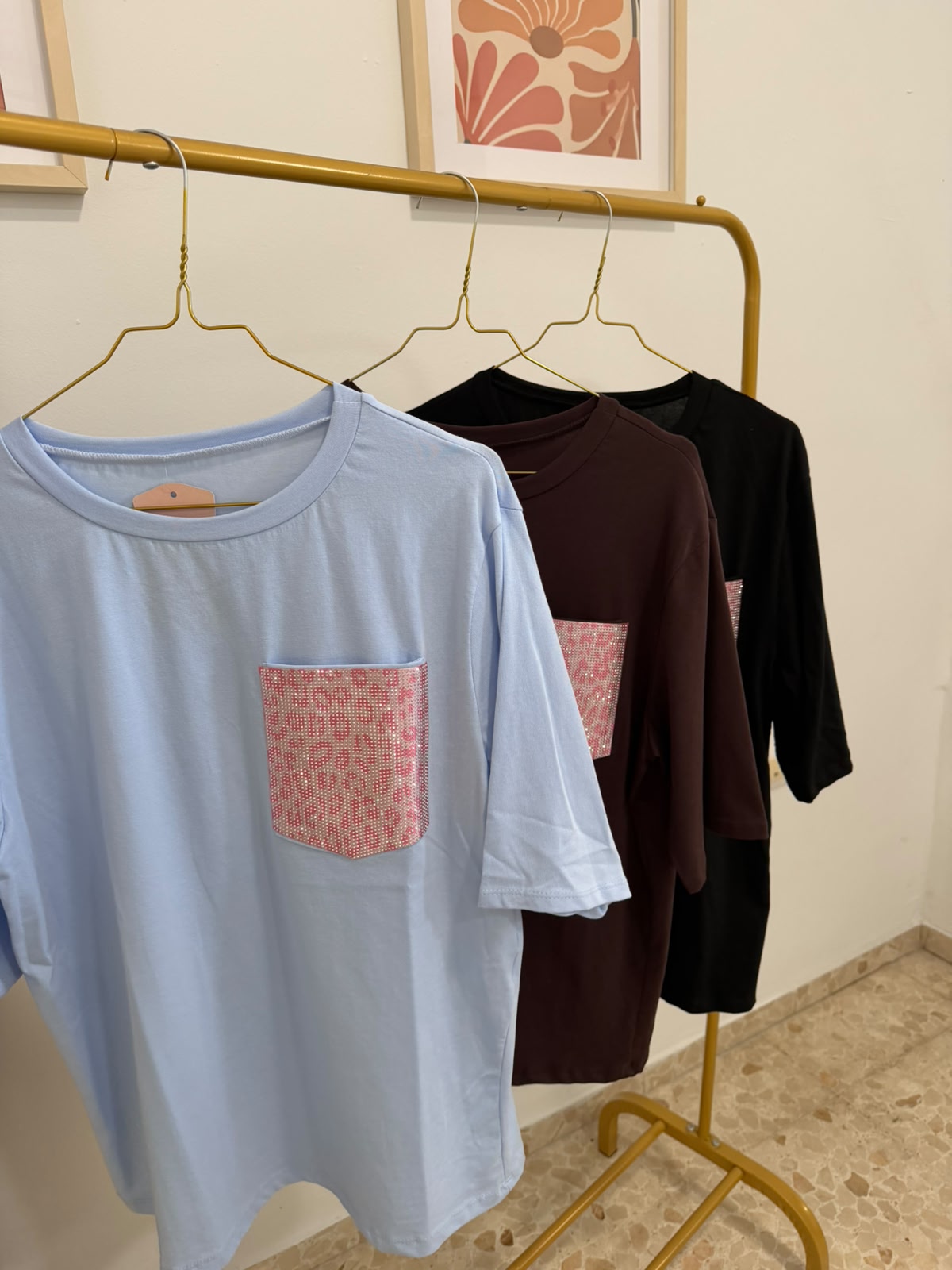 CAMISETA BOLSILLO LEOPARDO