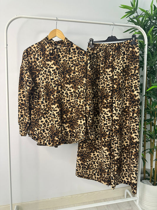 CONJUNTO ANIMAL PRINT