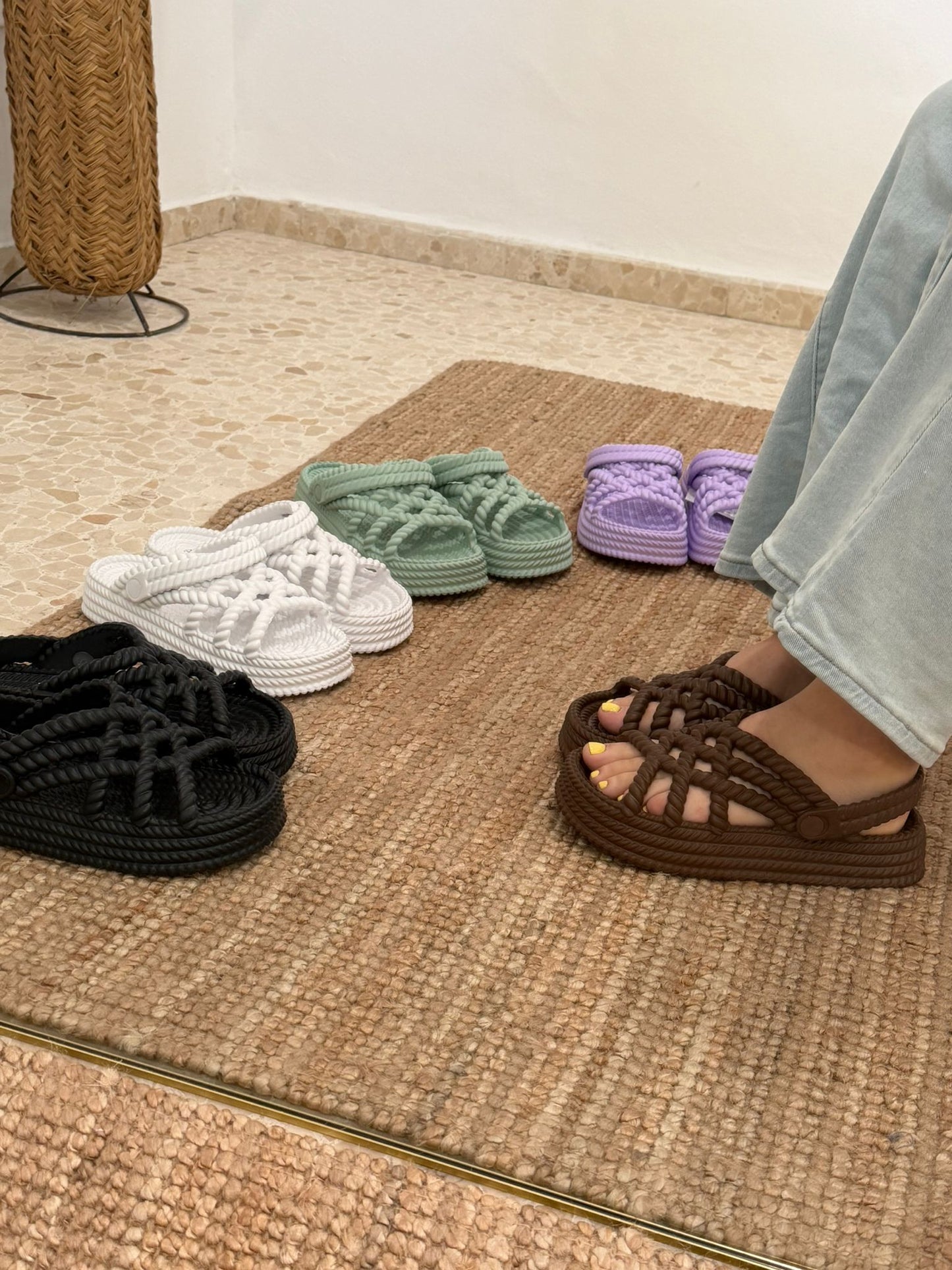 SANDALIAS LOW COST