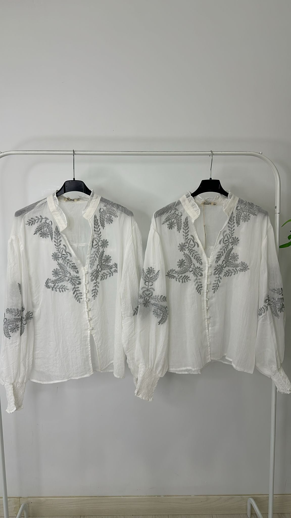 CAMISA BORDADOS PLATA