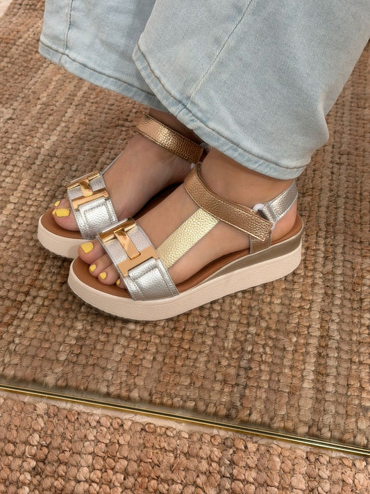 SANDALIAS MULTICOLOR