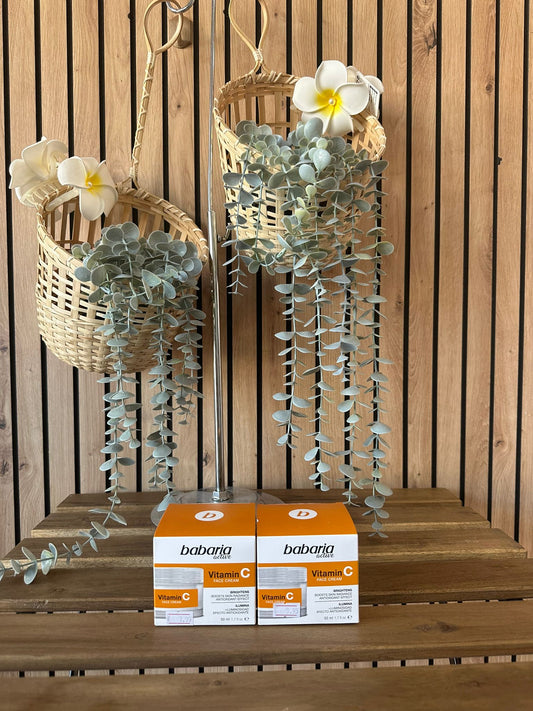 CREMA ILUMINOSIDAD VITAMINA C BABARIA