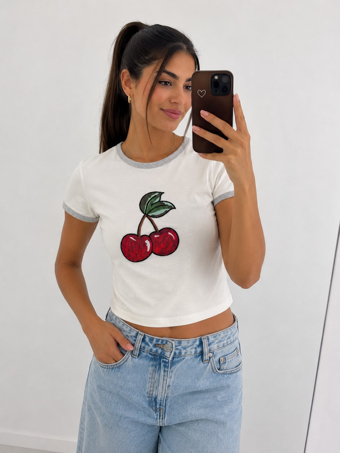 CAMISETA CEREZA BLANCO Y GRIS