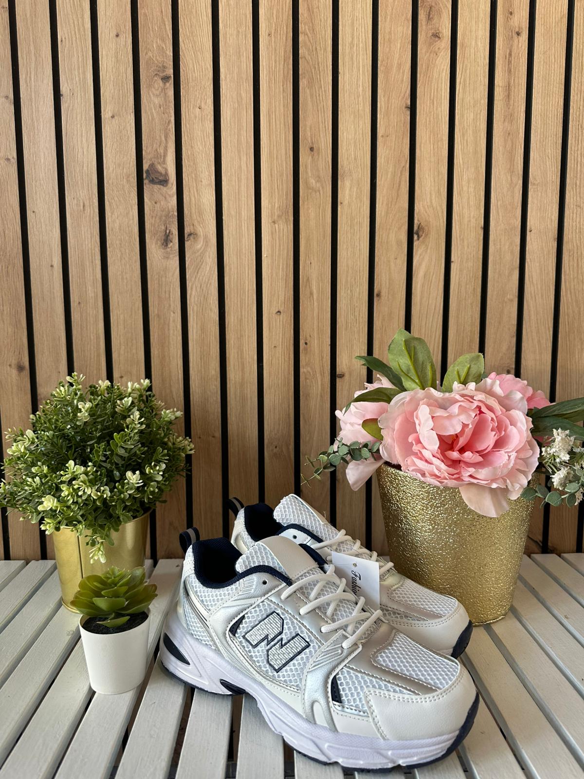 DEPORTIVAS NB MONICA