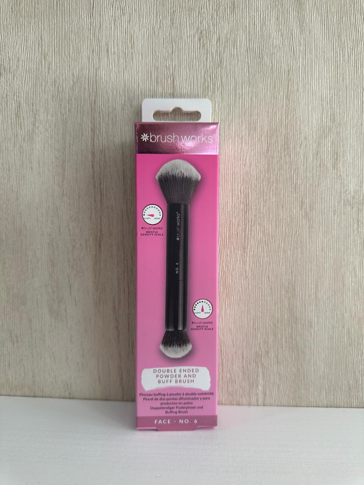 BROCHA DOBLE PARA PRODUCTOS EN CREMA Y EN POLVO N.6