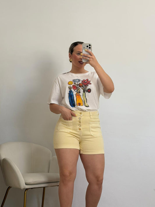 PANTALON CORTO AMARILLO