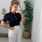 CAMISETA BOTON NEGRA