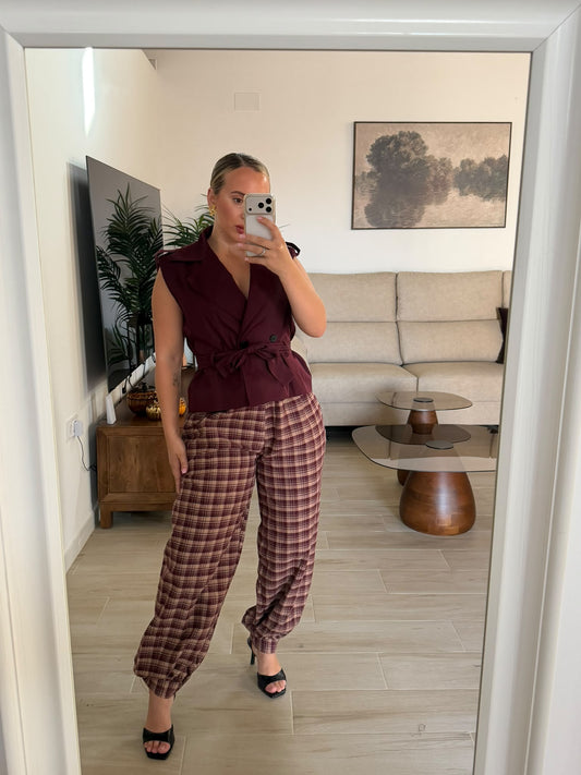 PANTALON CUADROS BURDEOS